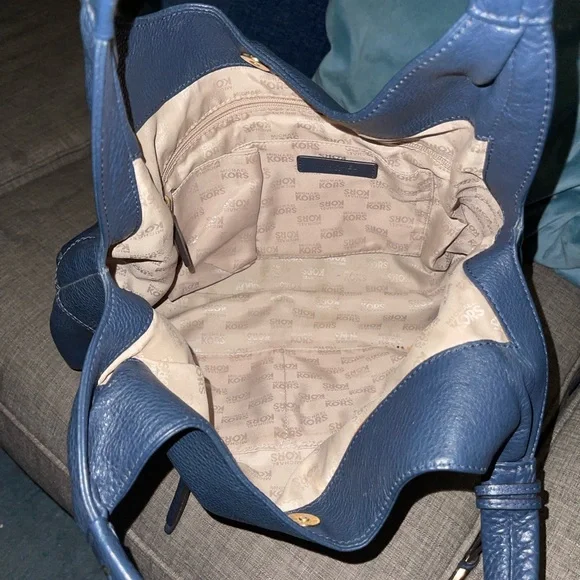 Michael Kors Navy Leather Hobo Bag - Picture 3 of 4